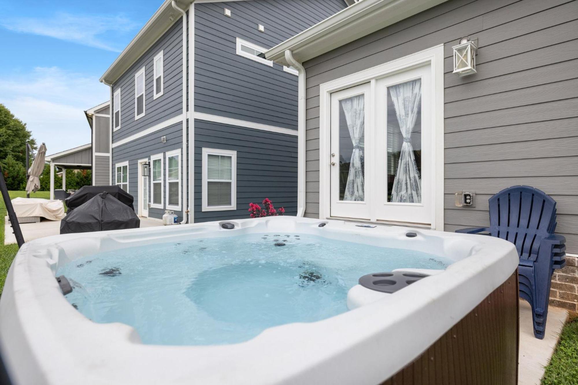Cozy Lake Cottage W/ Kayaks, Sups, Pool & Firepit Winchester Екстер'єр фото